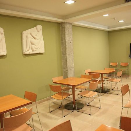 Hotel Cesaraugusta Saragozza Esterno foto