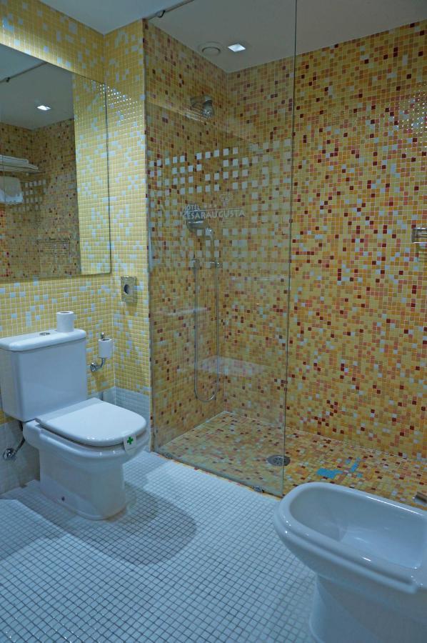 Hotel Cesaraugusta Saragozza Esterno foto