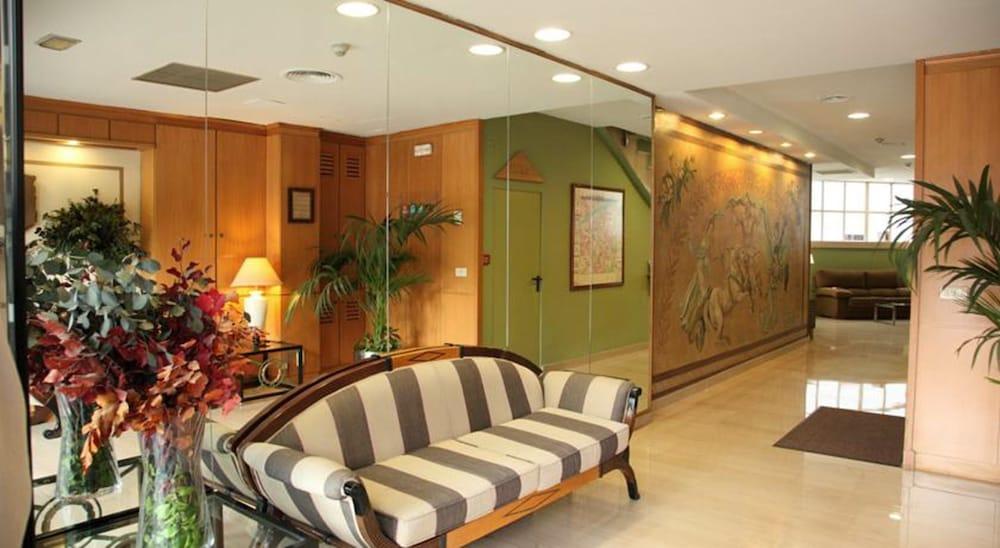 Hotel Cesaraugusta Saragozza Esterno foto