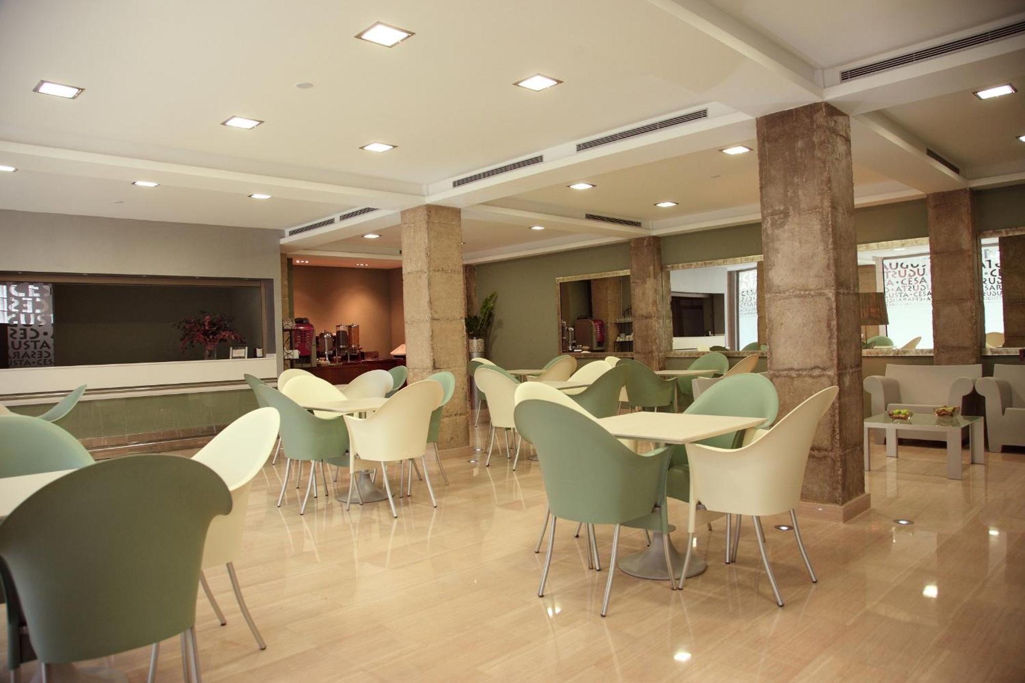 Hotel Cesaraugusta Saragozza Ristorante foto